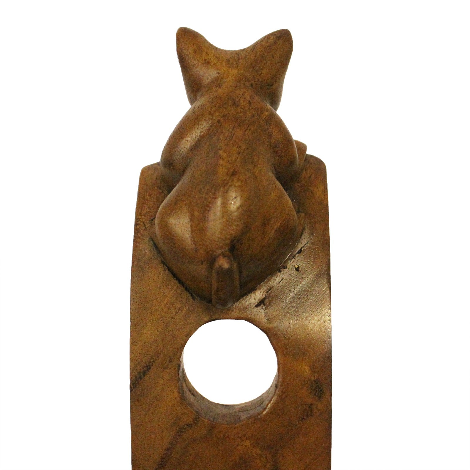 Cat-shaped wooden wine holder with a central hole, eco-resin finish close up