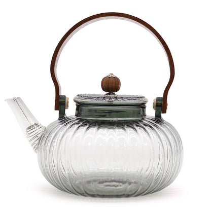 Elegant glass teapot with charcoal ribbed design, pearl-finish lid, and wooden handle – 950ml capacity